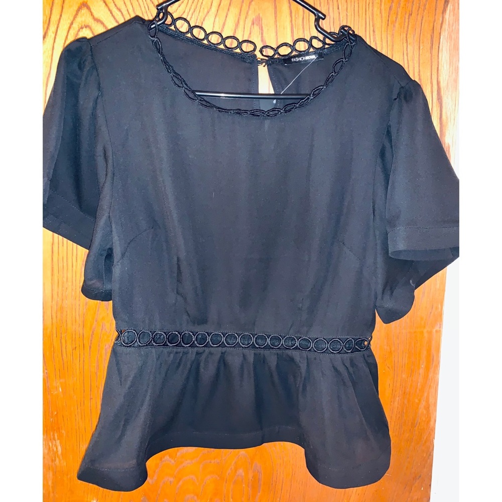 Fashion Nova black dressy blouse size L